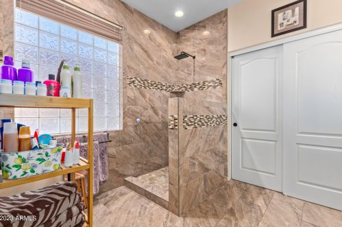 1454 Whitten Pl, Chandler AZ 85225-2101 exterior