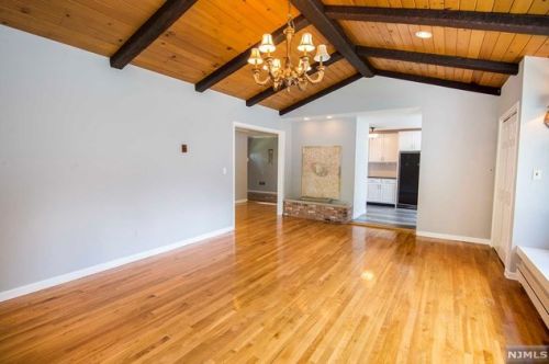 96 Holland Ave, Demarest NJ  07627-2714 exterior