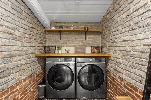 3806 Montford Dr, Atlanta GA 30341-1839 exterior