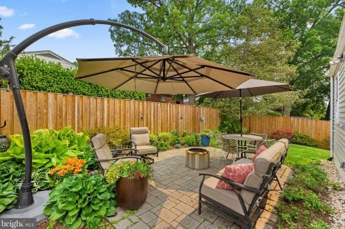 2419 Dennis Ave, Silver Spring MD 20901-2162 exterior