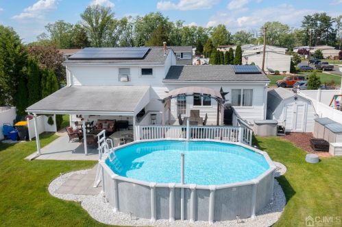 31 Karl Dr, Old Bridge NJ 08857-2525 exterior