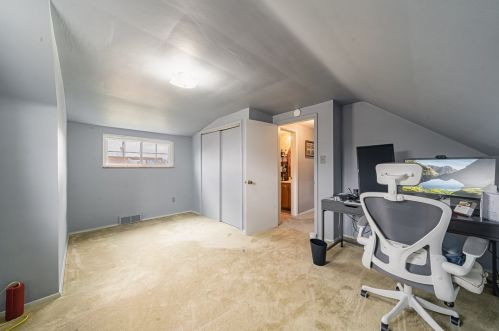 6834 Alcoma Dr, Pittsburgh PA  15235-2257 exterior