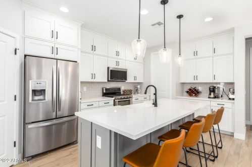 25818 20 Ln, Phoenix AZ 85085-1714 exterior