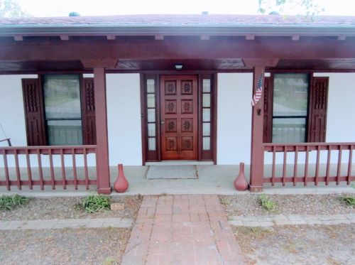 130 Holland Dr, Denison TX  75020-3658 exterior