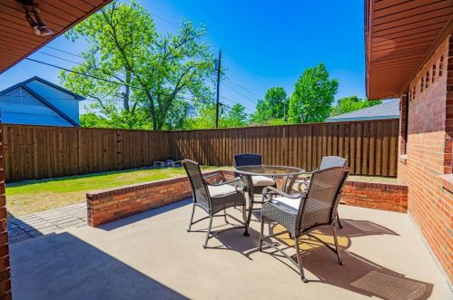 9930 Cloister Dr, Dallas TX 75228-3617 exterior