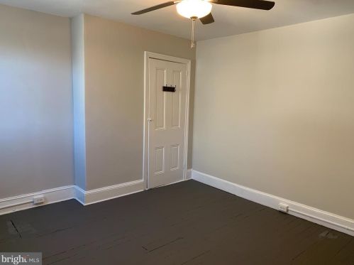 405 Fairmount Ave, Philadelphia PA 19123-2809 exterior