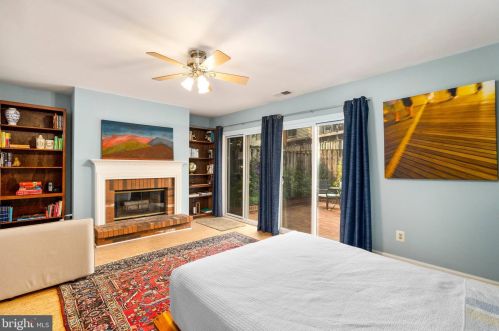 3803 Courtland Cir, Alexandria VA 22305-2061 exterior