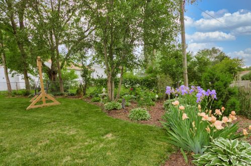 8609 Acorn Path, Bull Valley IL 60097-8872 exterior