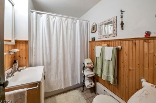 39 Jacobs Rd, Rockaway NJ 07866-4604 exterior