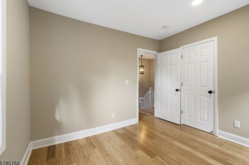 19 Becker Ter, Irvington NJ 07111-1311 exterior