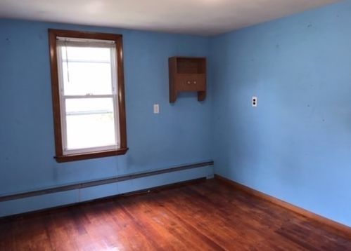 7 Athol St, Killingly CT 06239-1904 exterior