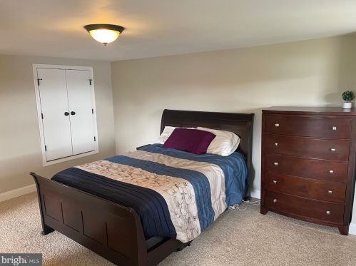 998 Plunkert Rd, Littlestown PA 17340-9643 exterior