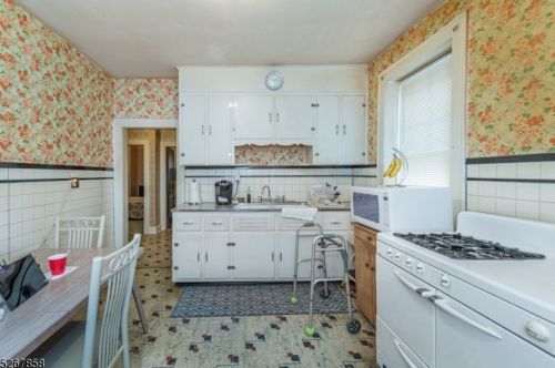 494 13 St, Newark NJ 07107-1105 exterior