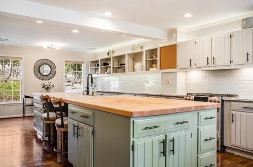 1129 Mason Wood Dr, Atlanta GA 30329-3803 exterior