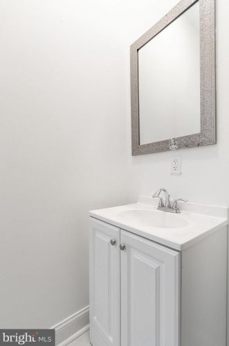 1765 29 St, Philadelphia PA 19145-2402 exterior