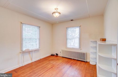 10 Clearview Ave, Trenton NJ 08619-1217 exterior