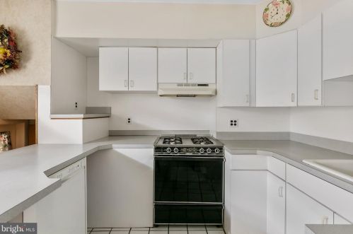 1900 Brynmawr Ave, Haddon Heights NJ 08035-1128 exterior