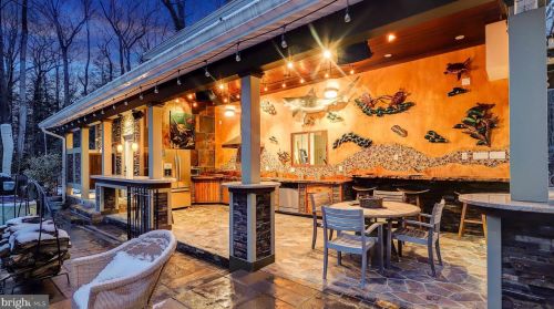 4512 Dolphin Ln, Alexandria VA 22309-3110 exterior