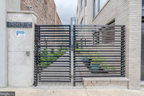 519 Bainbridge St, Philadelphia PA 19147-2207 exterior