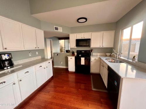 5827 8th Pl, Phoenix AZ  85014-2157 exterior