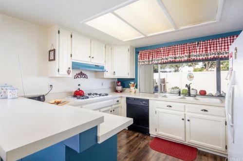 423 Cienaga Dr, Fullerton CA 92835-1103 exterior