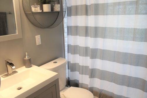 3933 54th St, Milwaukee WI  53216-2207 exterior