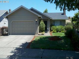 1140 Risden Pl, Eugene OR  97404-4064 exterior