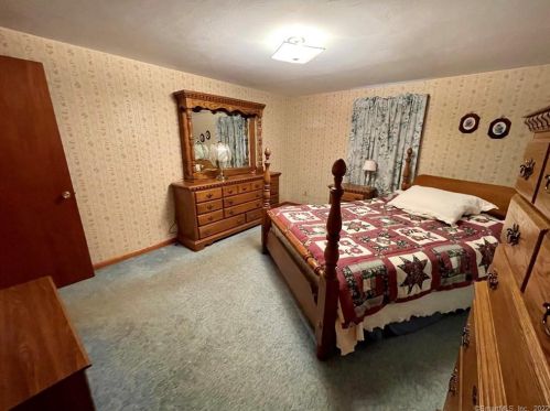 65 Adelaide St, Killingly CT 06239-2700 exterior