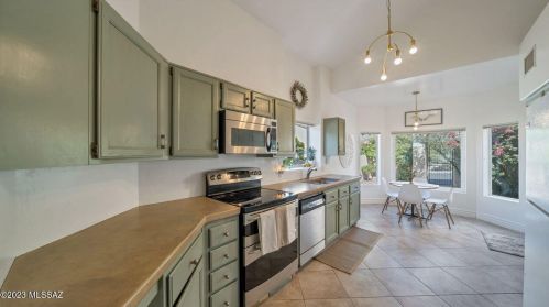 4630 Red Mesa Dr, Tucson AZ  85718-3565 exterior