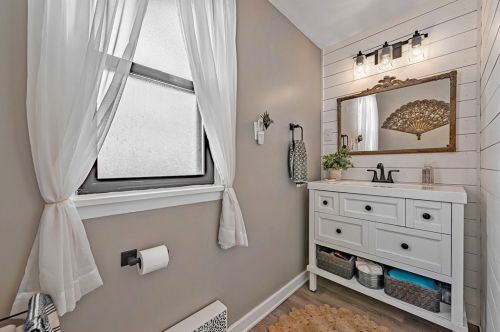 843 Florence Ave, Pittsburgh PA 15202-2720 exterior