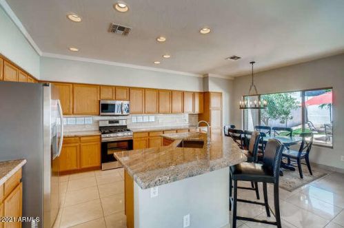 2426 Barbie Ln, Phoenix AZ 85085-5004 exterior