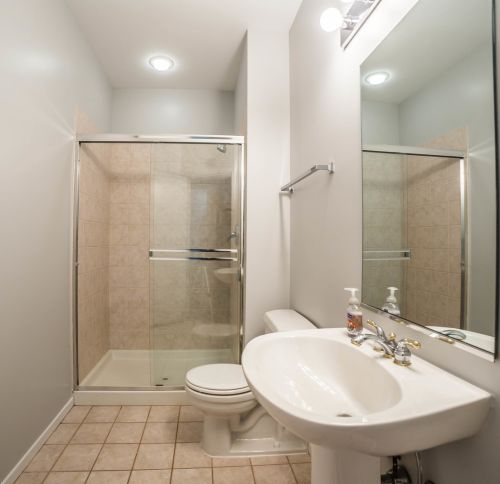 811 Lytle St, Chicago IL  60607-4128 exterior