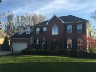 413 Avonworth Heights Dr, Pittsburgh, PA 15237-1260