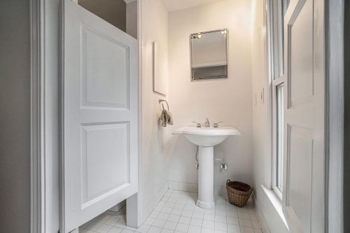 1121 Morningside Pl, Atlanta GA 30306-3061 exterior