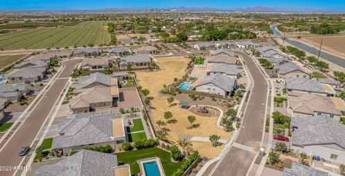 8607 16 Dr, Phoenix AZ 85007-4402 exterior