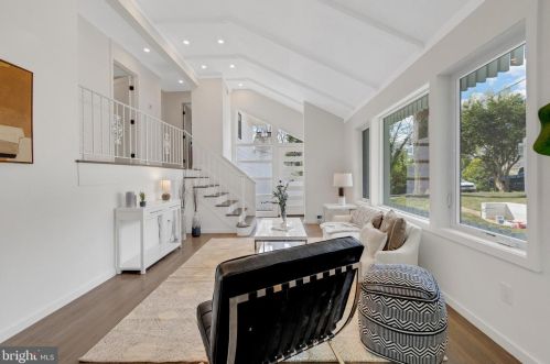 6107 Benalder Dr, Bethesda MD  20816-1007 exterior