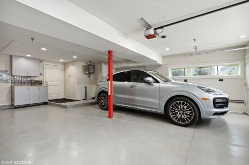 2900 Hermitage Ave, Chicago IL 60609-2733 exterior