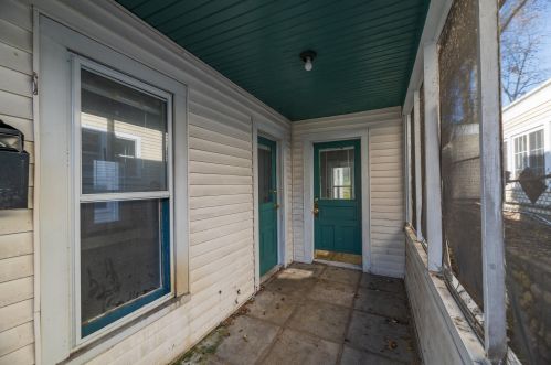 1408 Westnedge Ave, Kalamazoo MI 49007-2426 exterior