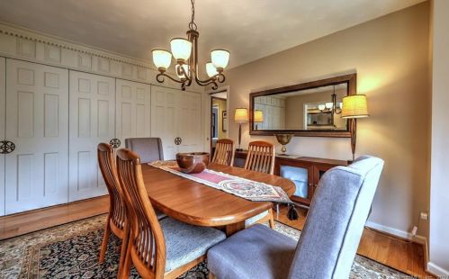 55 Mtn Brk Rd, North Haven CT 06473-1019 exterior