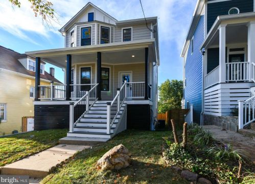 2011 Douglas St, Washington DC  20018-2113 exterior