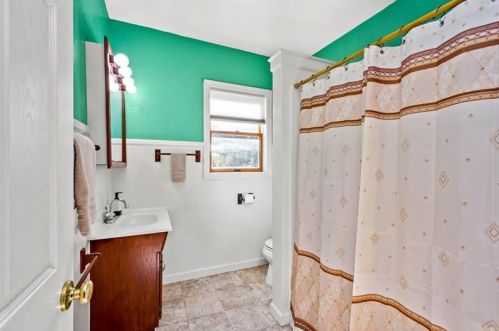 124 Frd St, Pittsburgh PA 15122-4106 exterior