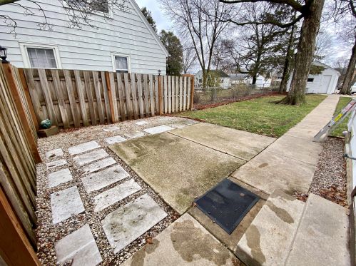 8707 Stuth Ave, Milwaukee WI 53227-3743 exterior