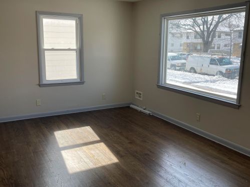 4174 68th St, Milwaukee, WI 53220-2902