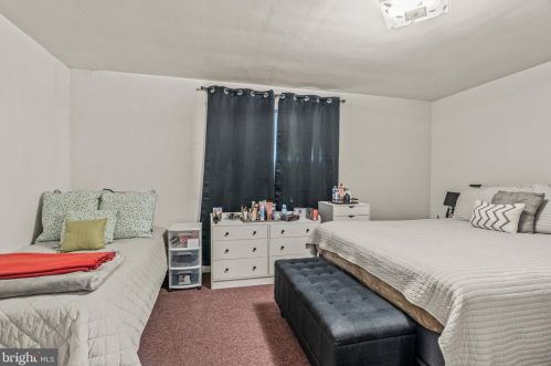 6840 Large St, Philadelphia PA 19149-2109 exterior