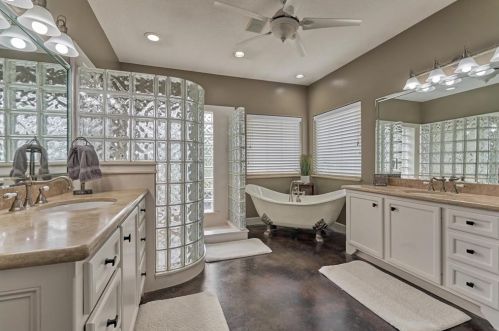 18933 Hbr Side Blvd, Montgomery TX 77356-3224 exterior