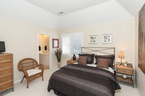 6508 Oakwood Mnr Dr, Bull Valley IL 60012-1196 exterior