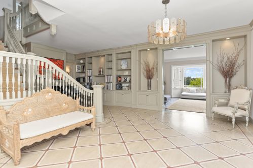 61 Byram Shr Rd, Greenwich CT 06830-6906 exterior