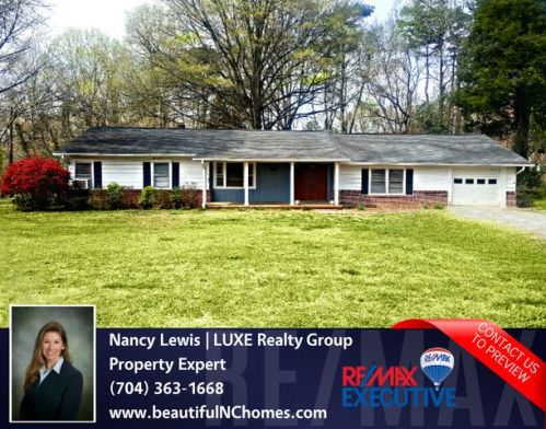 822 Ford Dr, Lowell, NC 28098-1667