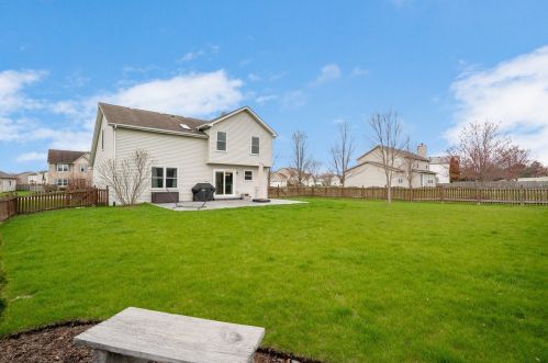 900 Butterfield Cir, Joliet IL 60404-8143 exterior