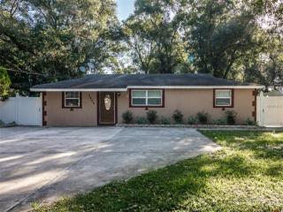 2406 69th St, Tampa, FL 33619-5828